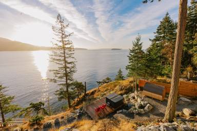 House Bowen Island