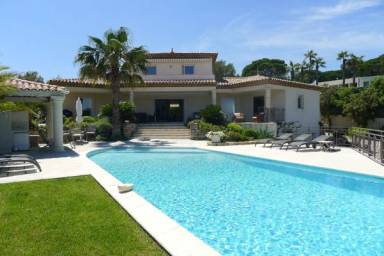 Villa in Sainte Maxime mit Sicht auf Meer