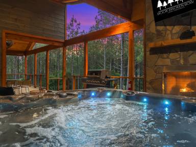 Cabin Broken Bow