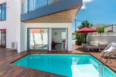 Een luxe vakantiehuis in het levendige Ibiza-stad - HomeToGo