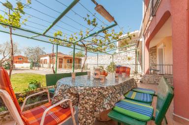 Casa Peroj