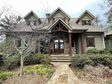 House Big Canoe