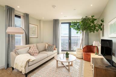 Family-oriented holiday apartment with garden & terrace | City view