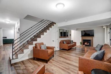 Farmhouse Creola