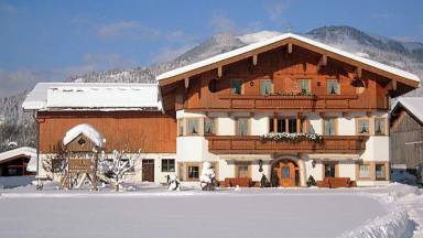 Ferien für Abenteurer in den Tiroler Bergen: Ferienwohnungen in Kössen - HomeToGo