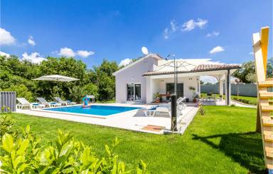 House Glavani