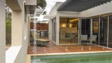 Villa  Paringa