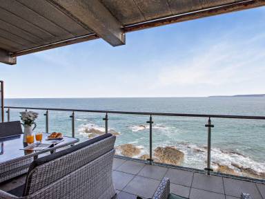 Holiday apartment | Water view