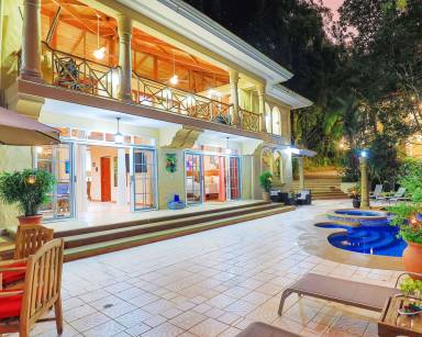 House Manuel Antonio