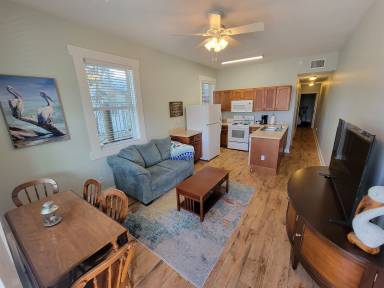 60 m² Condo