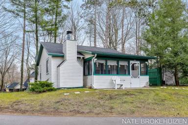 Cabin Saugatuck