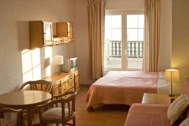 Aparthotel Monachil