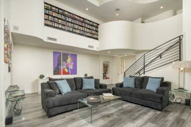251 m² House