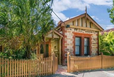 Airbnb  Adelaide