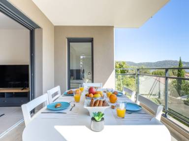 Appartamento con terrazza | Vista sulla montagna