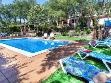 Casa vacacional con terraza, barbacoa y piscina privada