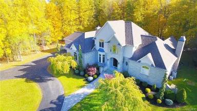 House Aurora