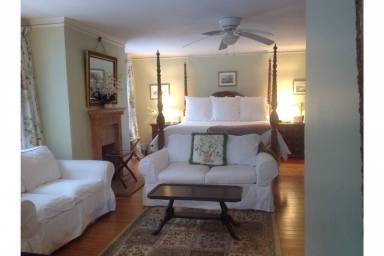 Bed and breakfast  Phippsburg