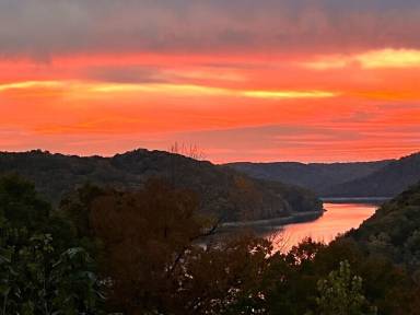 House Center Hill Lake