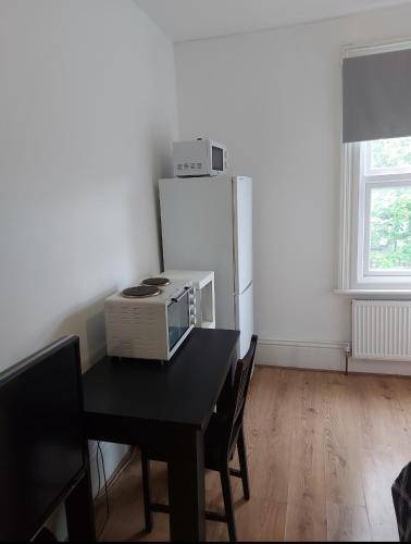 Bed & Breakfast Ealing