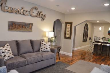 House  Glencliff