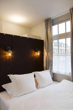 Fantastico appartamento con terrazza | Vicino Quartiere a luci rosse | Vista sul fiume | Perfetto per il lavoro da remoto