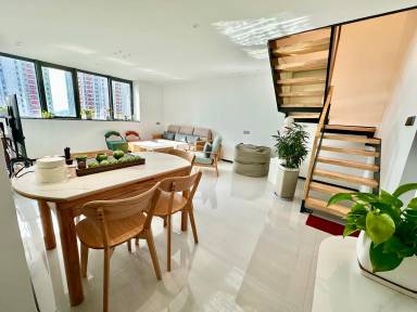 120 m² Apartment