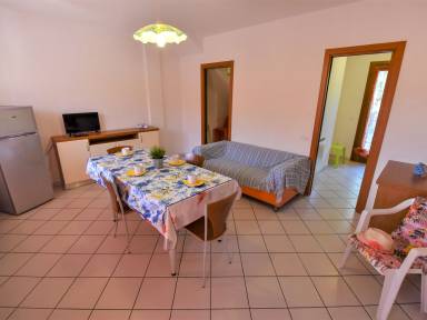 Appartamento con piscina, giardino e terrazza