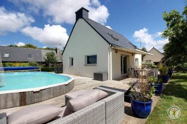 House Pool Trélévern
