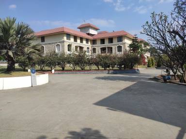 Apartment Balcony Mane Wasti
