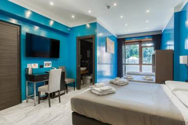 AR ROOMS ROME   yellow&Blue Family