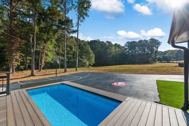 House  Mount Pisgah