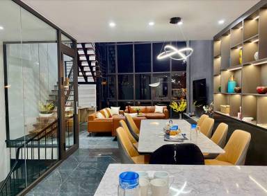 360 m² House