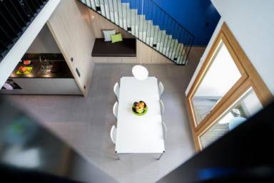 210 m² Apartment