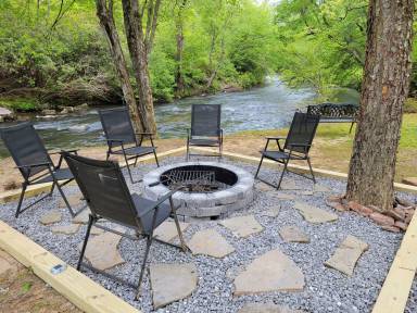 House  Brasstown