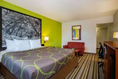 Motel  Lake City