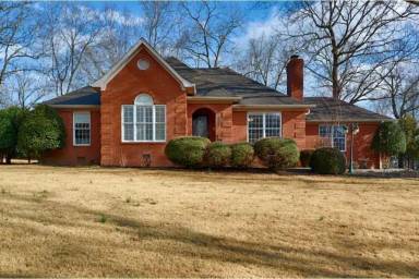 House Hazel Green