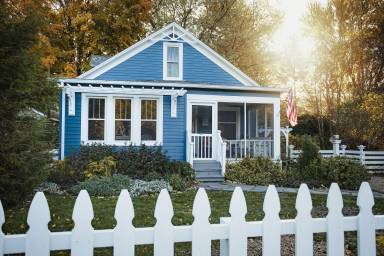 Cottage  Three Oaks