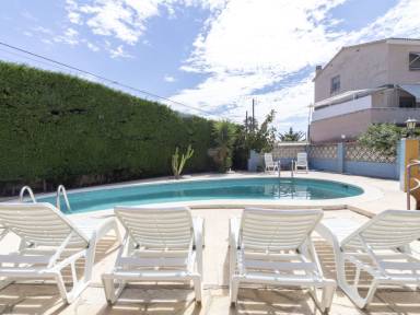 170 m² House