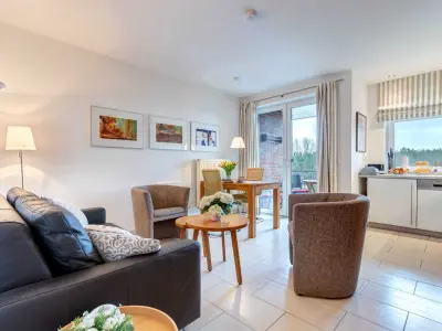 Wohnung mit beheiztem Pool, Garten und Sauna | Panoramablick