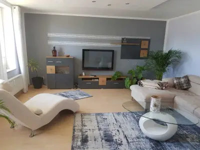 Ferienhaus mit Pool, Garten und Grill