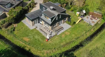 Tolles Ferienhaus mit Pool und Sauna