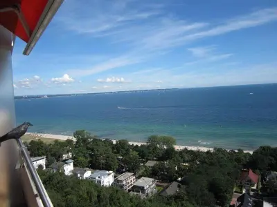 Wunderschöne Wohnung mit Sauna, Pool und Garten | Seeblick | Strand in der Nähe