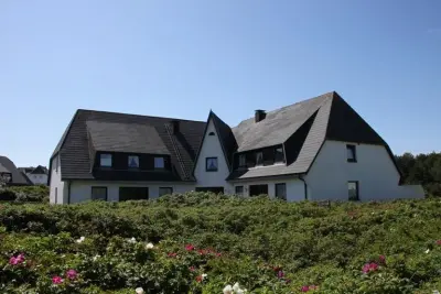 Apartment mit Sauna, Terrasse und Pool
