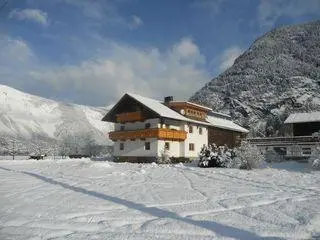 Ferienwohnung Oetz