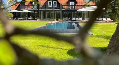 Wohnung mit Sauna, Terrasse und Garten