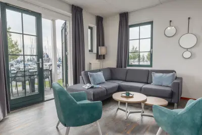 Family-oriented holiday home with pool | Dogs allowed