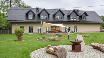 Ferienwohnung mit Pool, Garten und Terrasse