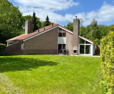 Kinderfreundliches tolles Ferienhaus mit Pool, Garten und Terrasse