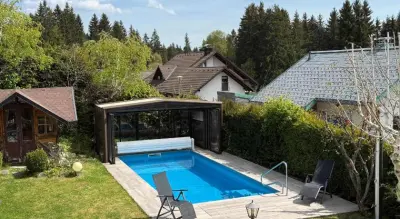 Ferienhaus mit Pool